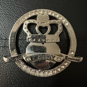 Kathy Van Zeeland 3in purse emblem